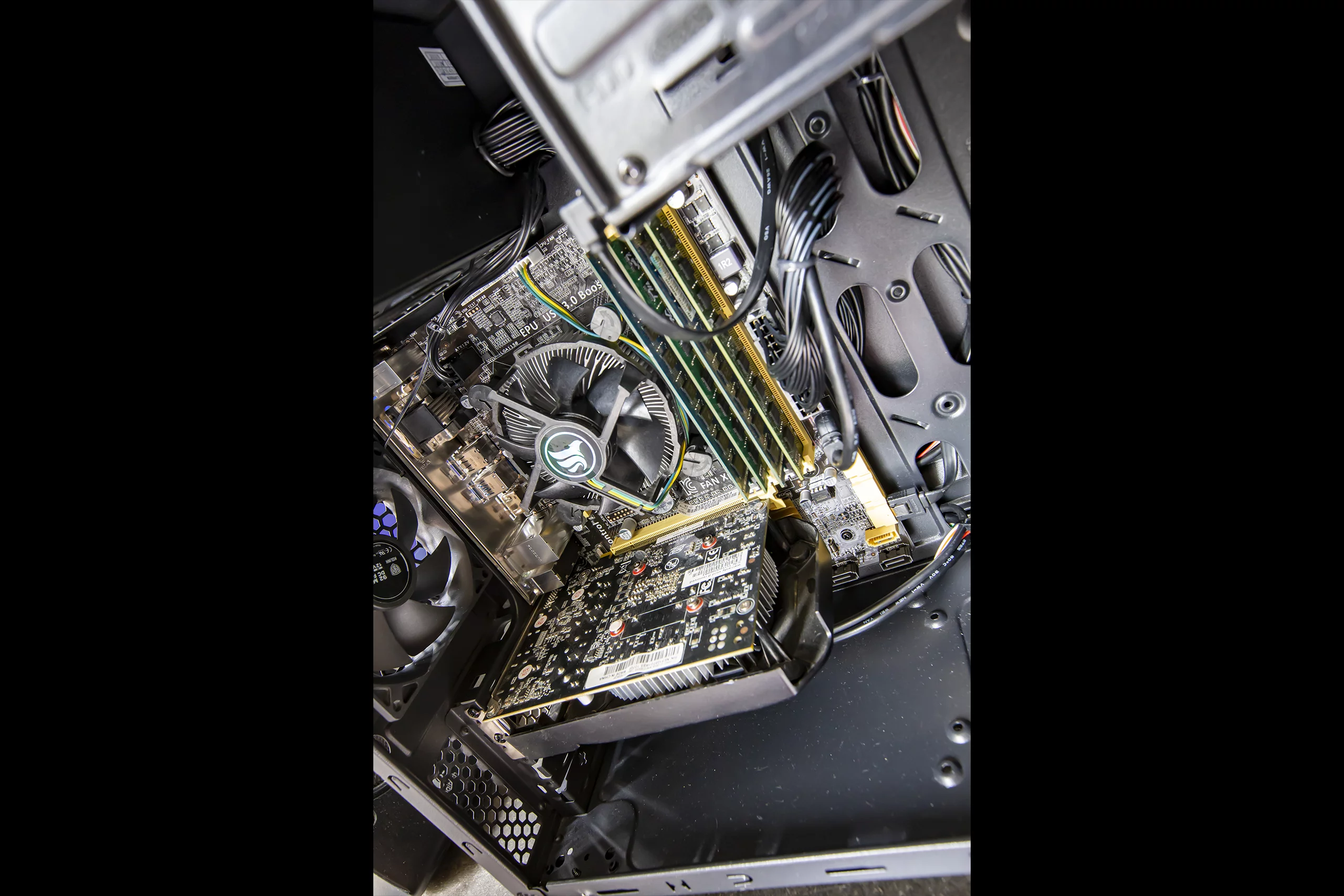 PC Gamer GTHINKS Lyon — I5 4460 | GTX 1050 Ti 4Go | 16Go DDR3 — photo 3