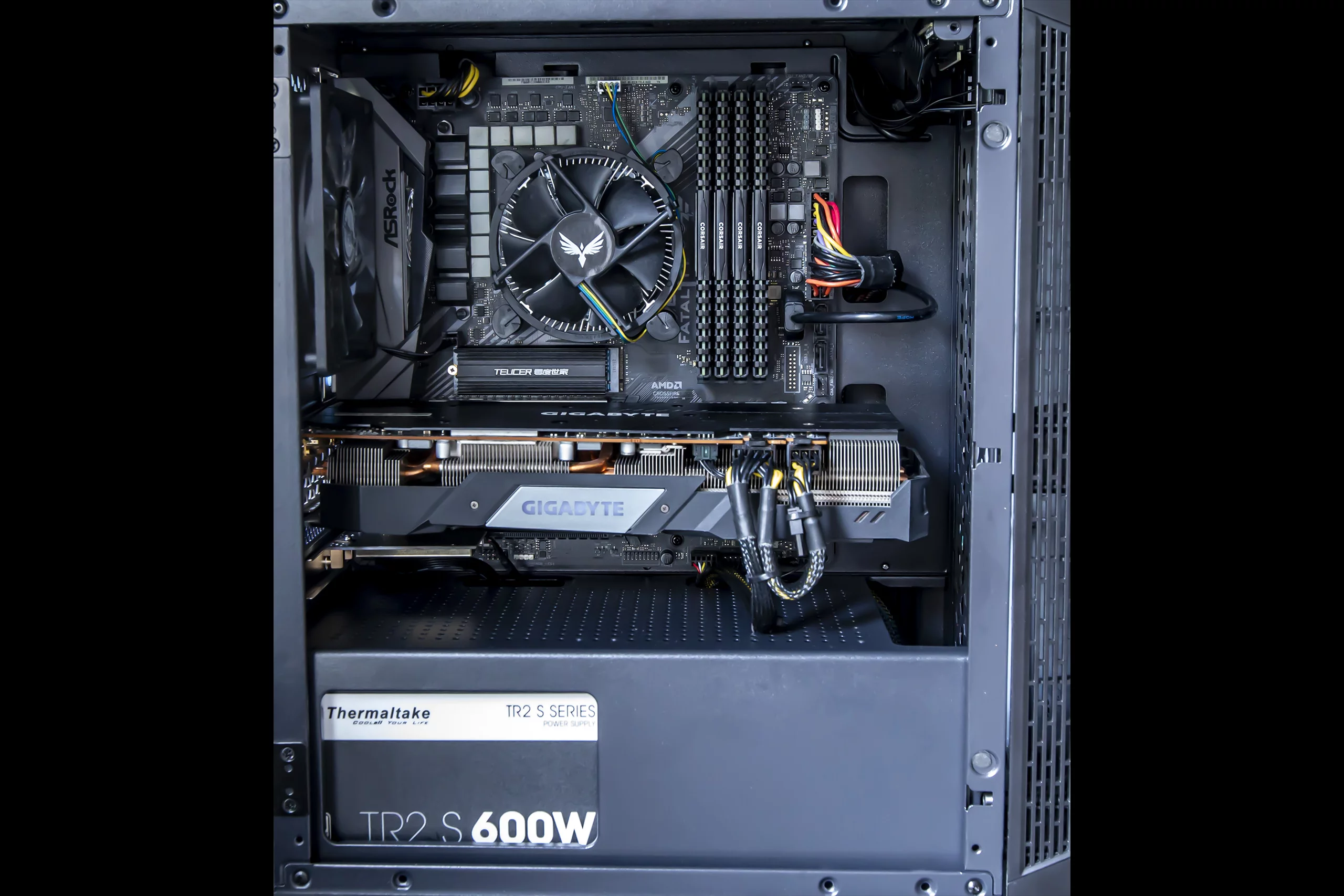 PC Gamer GTHINKS Lyon — I5 8500 | RX 5700 XT 8Go | 16Go DDR4 — photo 2