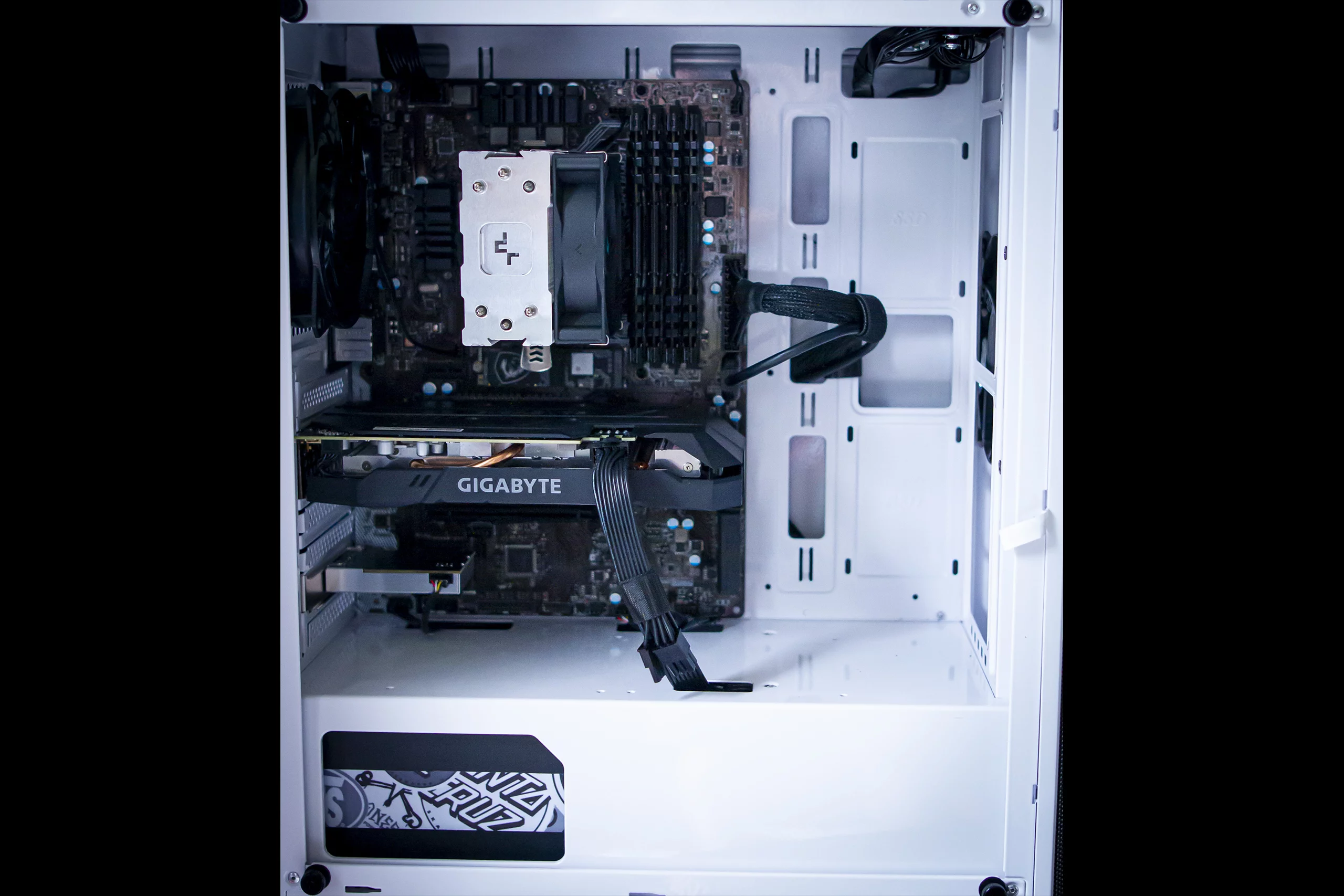 PC Gamer GTHINKS Lyon — I7 6700 | GTX 1660 Ti 6Go | 32Go DDR4 — photo 2