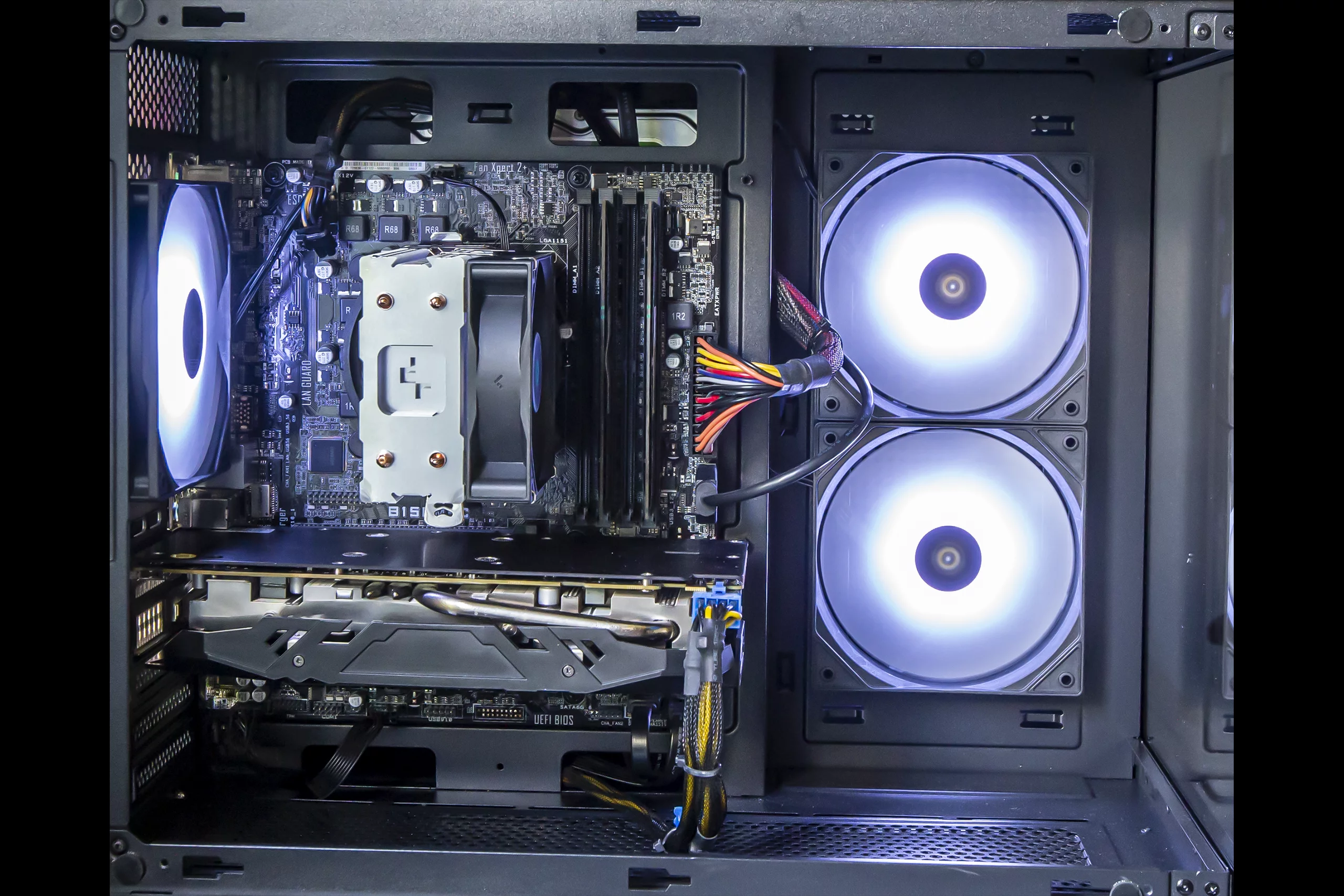 PC Gamer GTHINKS Lyon — I7 7700 | RX 580 8Go | 16Go DDR4 — photo 3