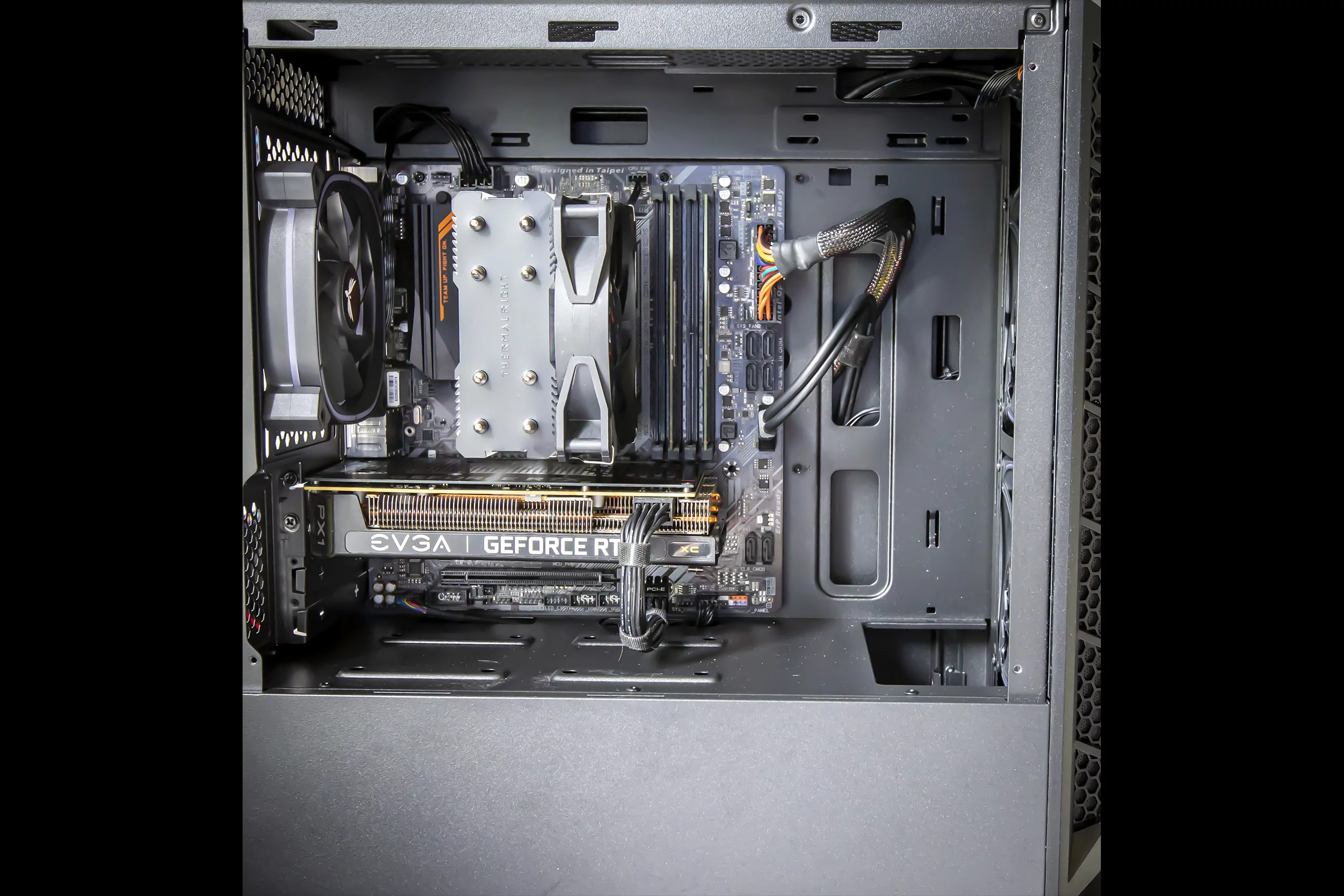 PC Gamer GTHINKS Lyon — i7 8700 | RTX 3060 Ti 8Go | 16Go DDR4 — photo 2