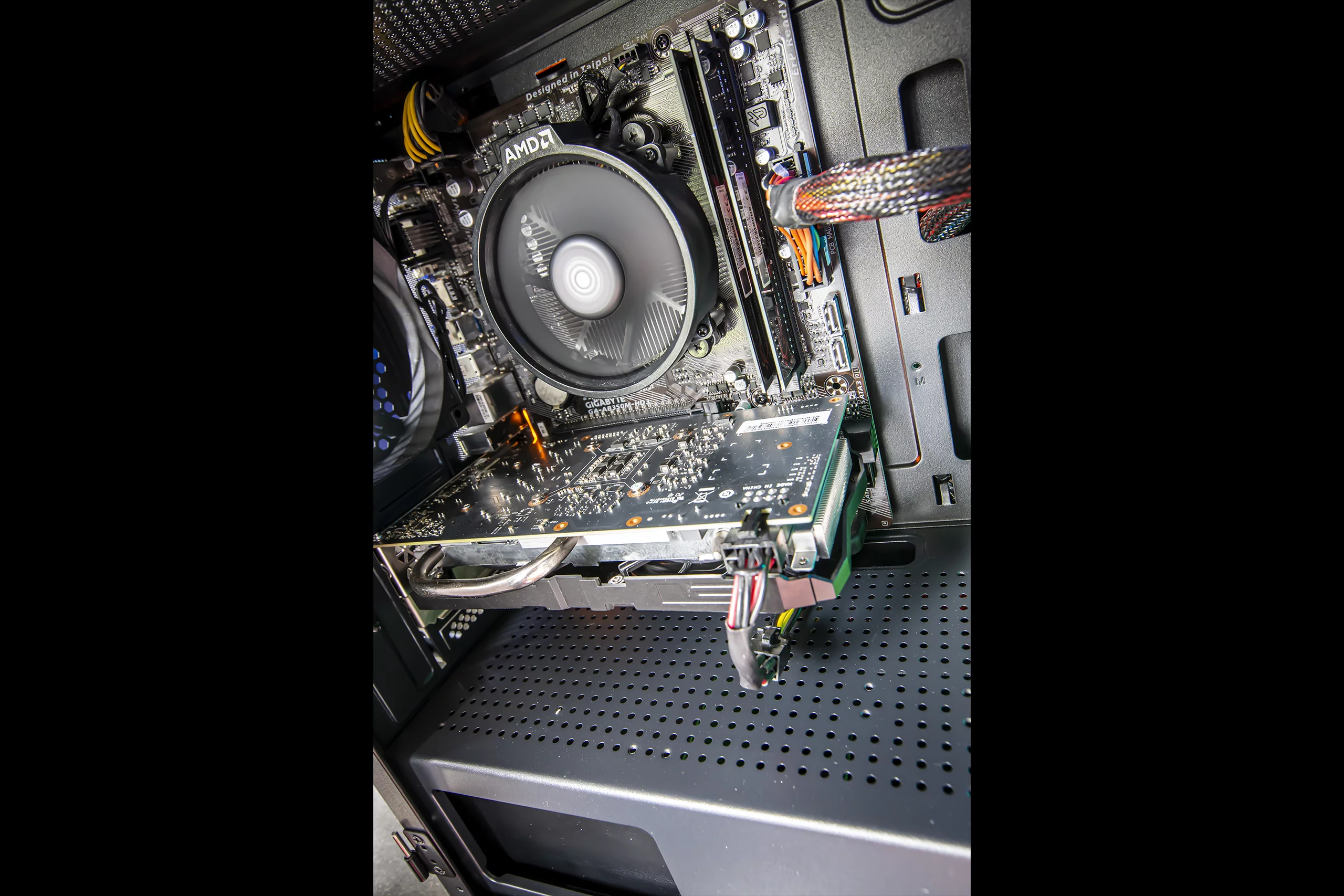 PC Gamer GTHINKS Lyon — R5 1400 | GTX 1660 Super 6Go | 16Go DDR4 — photo 3