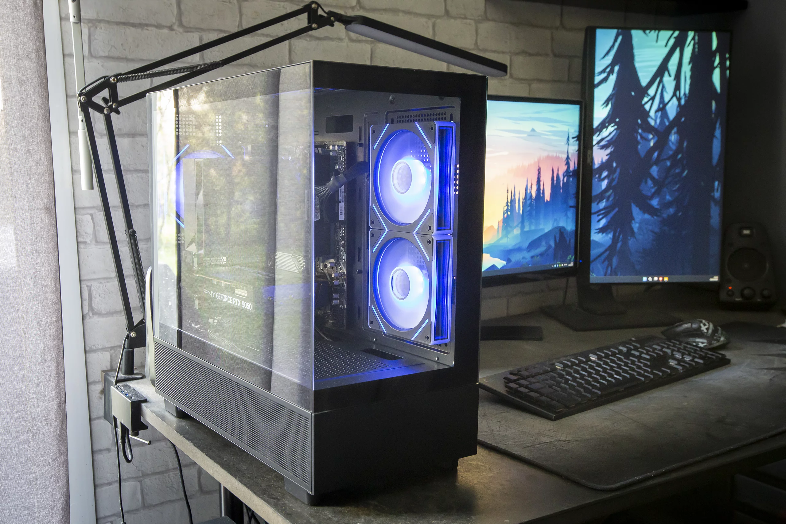 R7 3700X | RTX 5050 8Go | 16Go DDR4 — photo 1