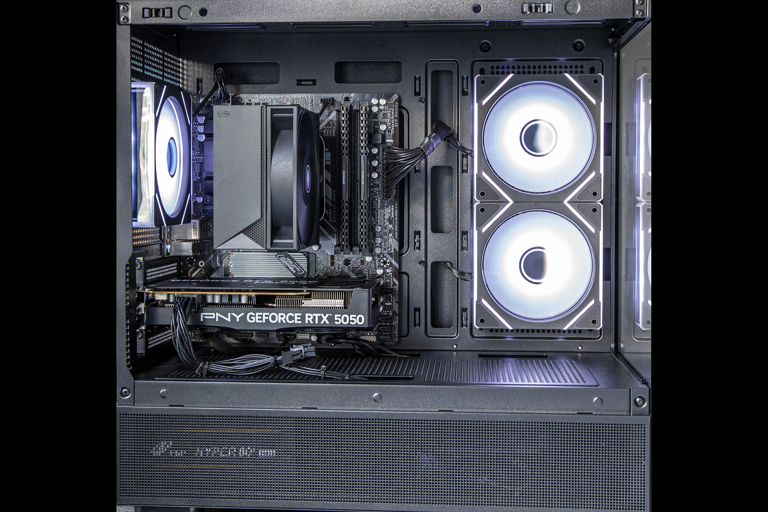 R7 3700X | RTX 5050 8Go | 16Go DDR4 — photo 2