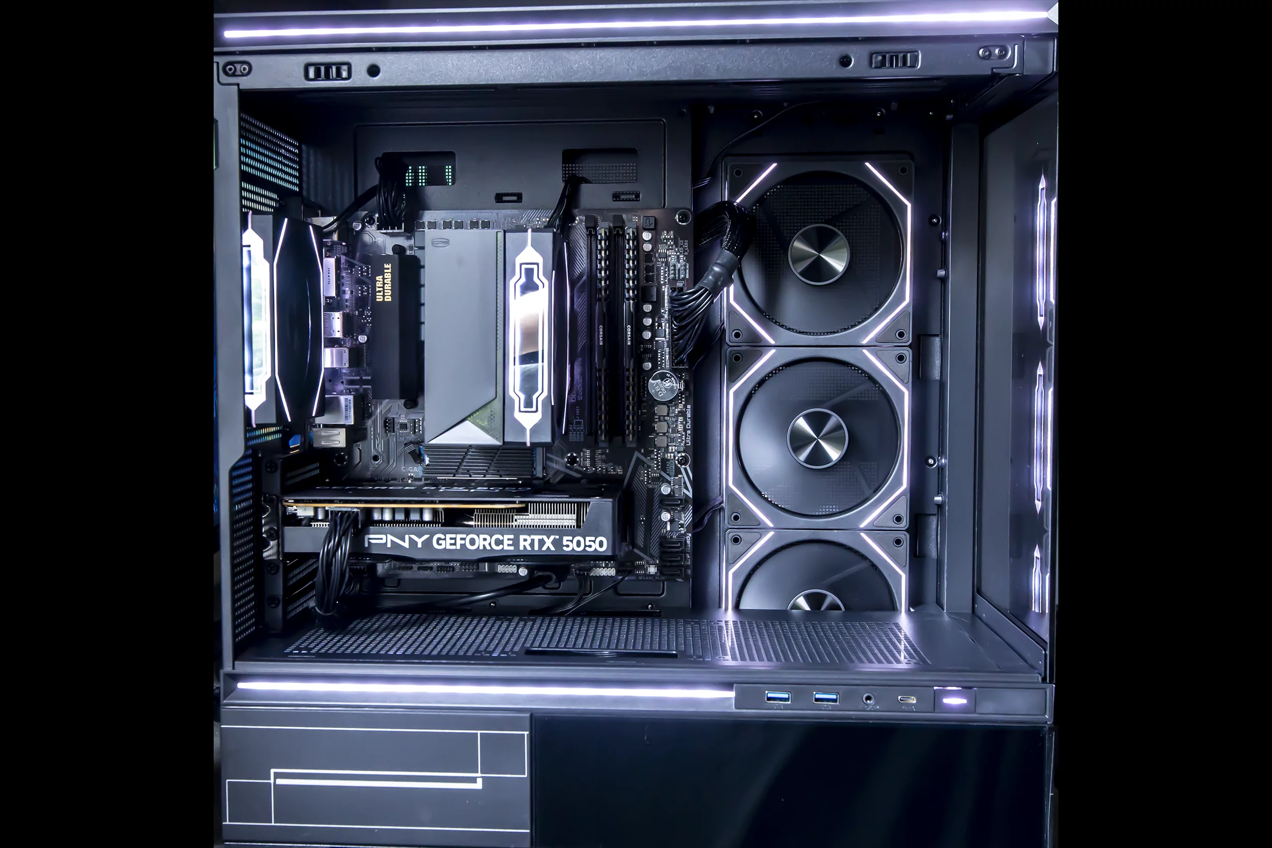 PC GAMER | R7 3700X | RTX 5050 8Go — photo 2
